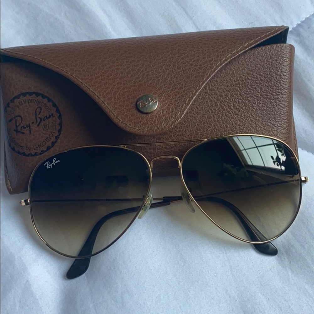Classic Ray Ban aviators